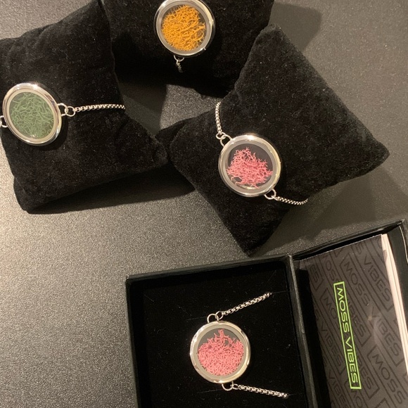 114. Bracelet Silver Stainless Steel Mango Box - Picture 3 of 4